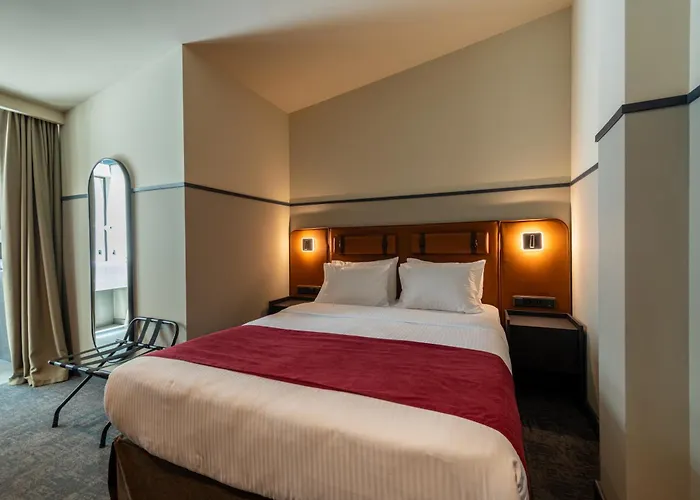 Nobo - Hotel In Old Tbilisi